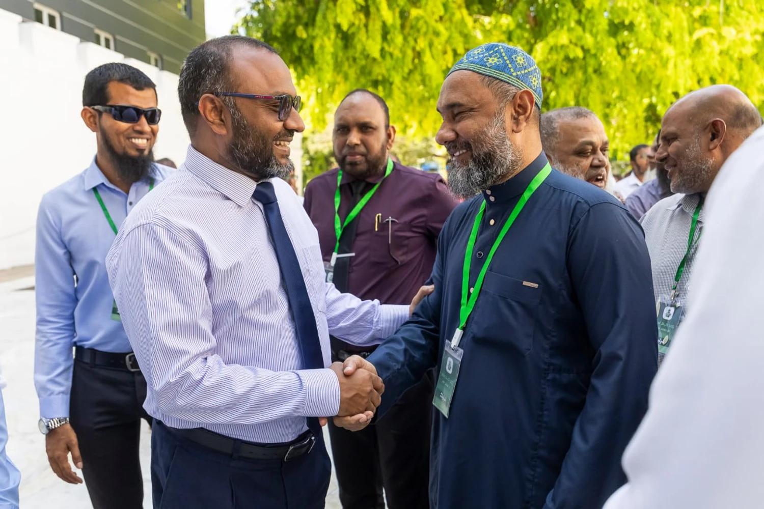 ހަރުކަށި ފިކުރަށް އެއްބާރުލުން ނުދިނުން ހިމެނޭގޮތަށް އިމާމުންގެ ސުލޫކީ މިންގަނޑު އެކުލަވާލައިފި