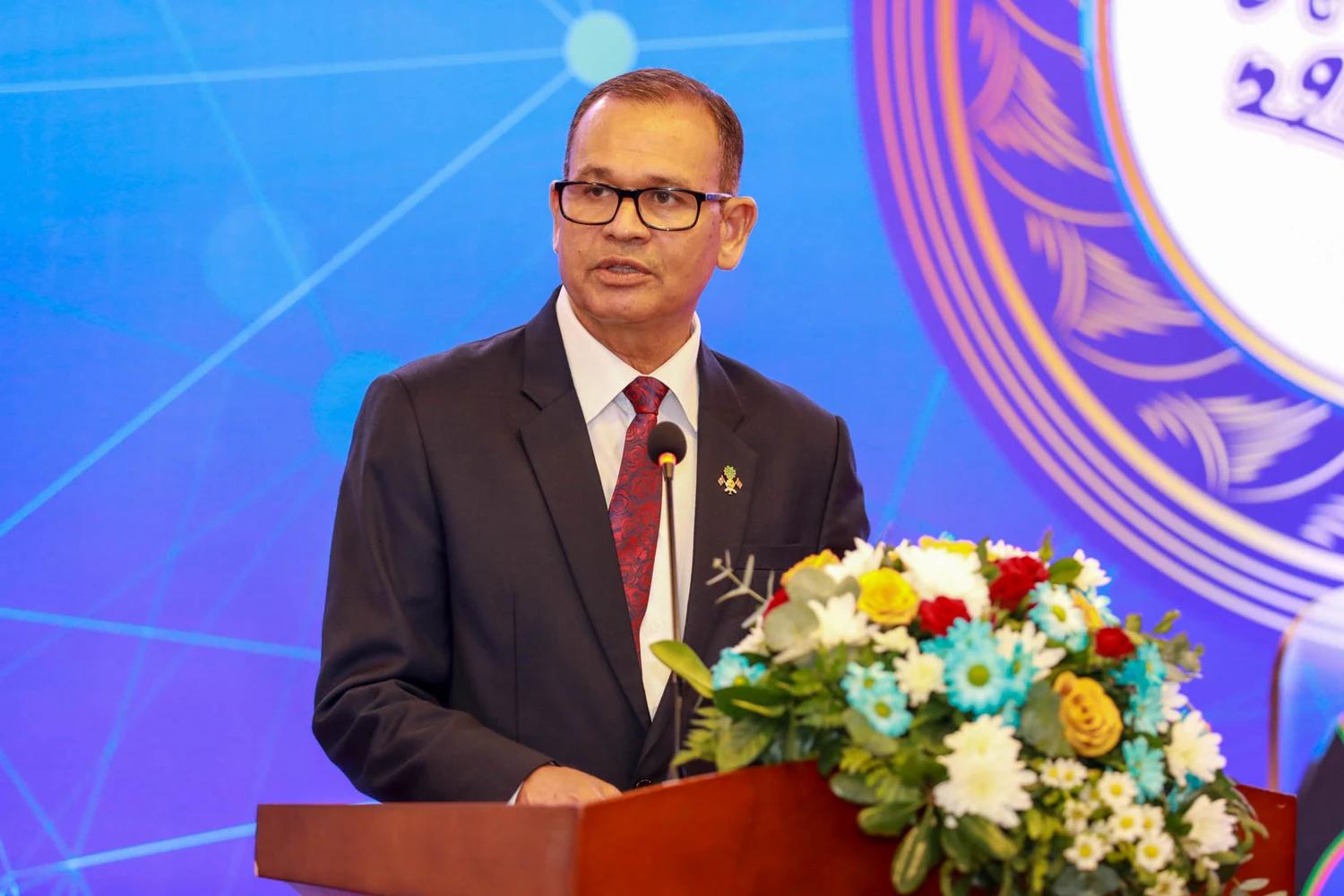 ލާމަރުކަޒީ ނިޒާމަކީ ރައްޔިތުންނާ ގާތުން ވެރިކަންކުރުމުގެ ނިޒާމު: ވަޒީރު އާދަމް ޝަރީފު