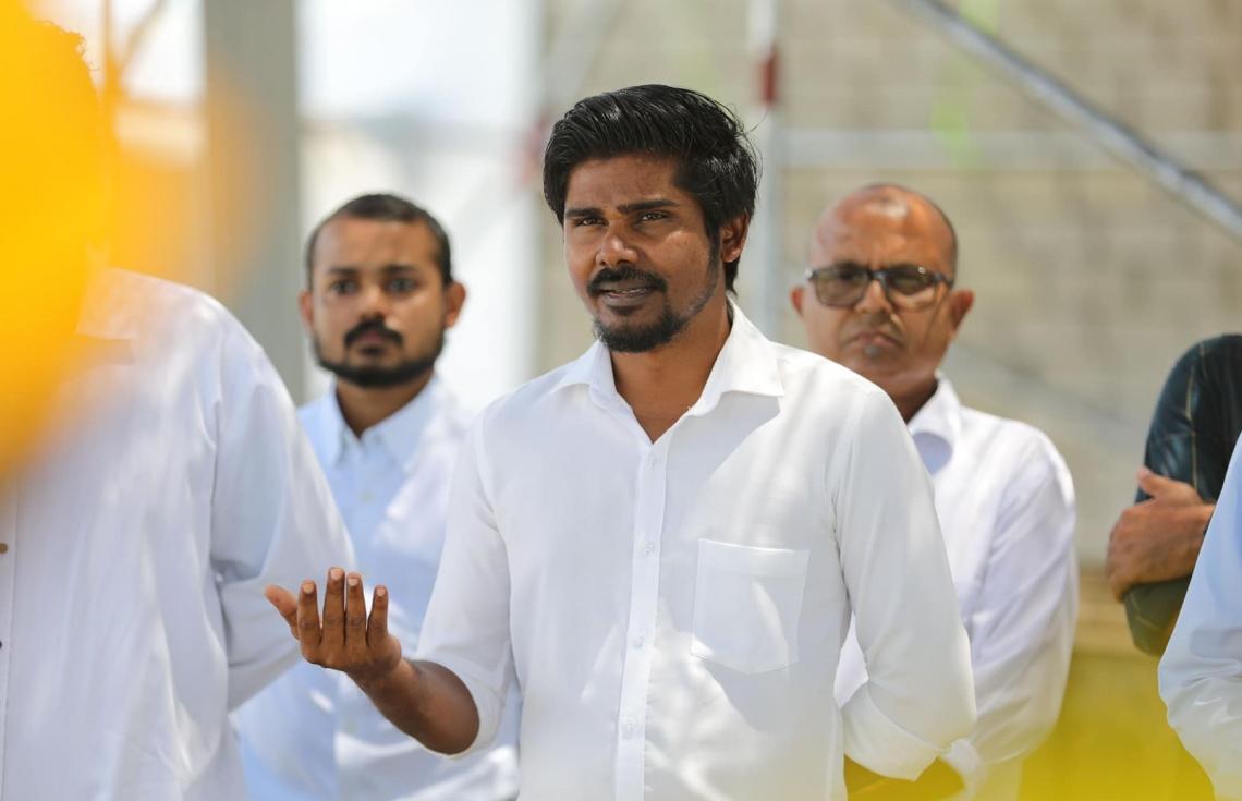މޫކޭ ބުނި ގޮތުގައި އެގެއިން ފުލުހުން ގެންދިޔައީ 27 ނޮކެއާ ފޯނު