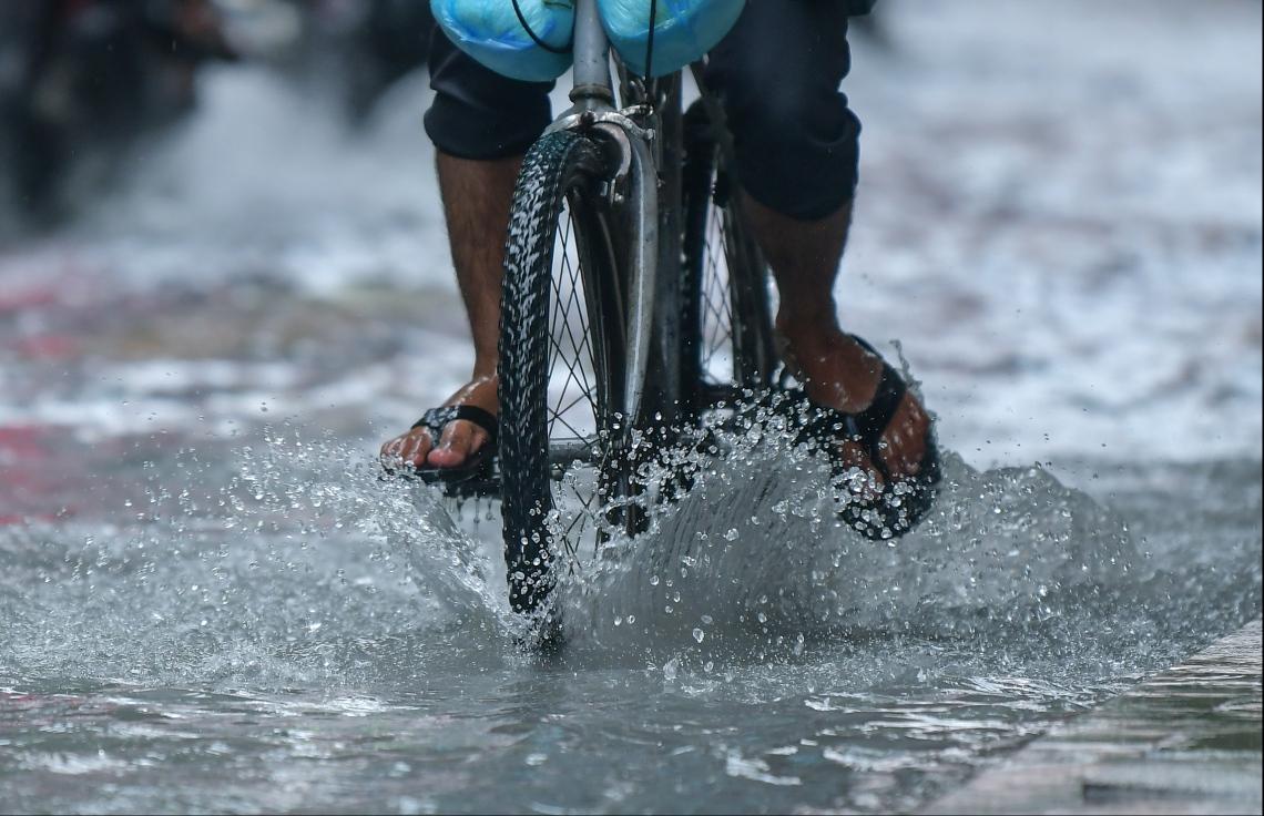  Weather Update: Southwest Monsoon Brings Strong Winds, Squally Showers, and Thunderstorms