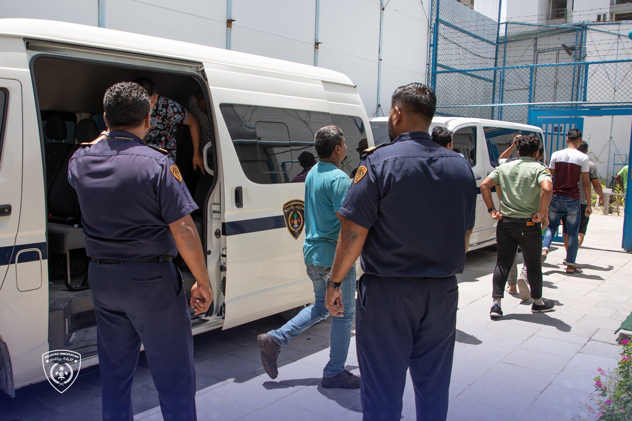 Fifteen Foreign Nationals Detained for Selling Unsafe Food in Maldives