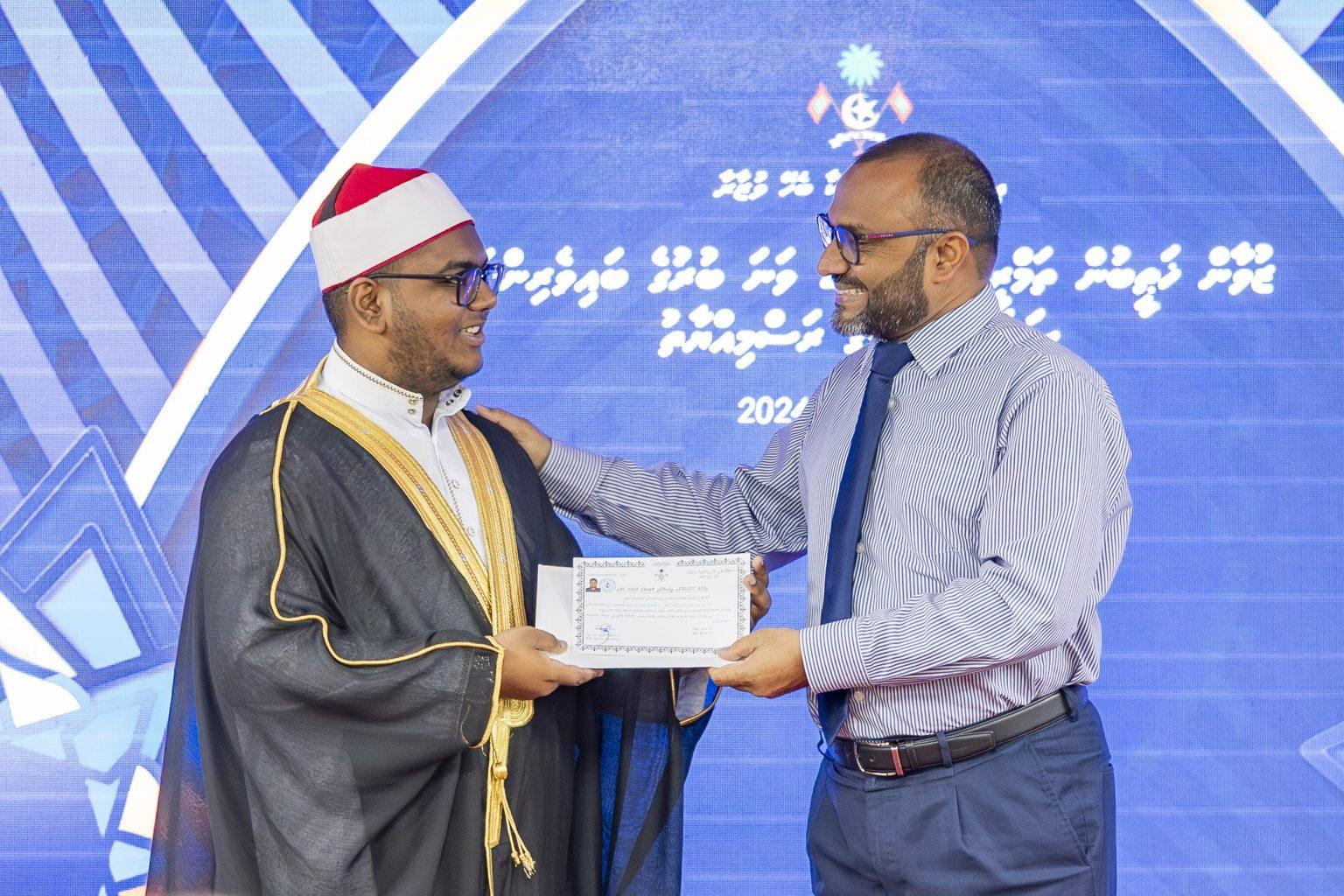 އުފާވަނީ ޚަތީބުން ތަމްރީން ކުރުމުގެ ޕްރޮގްރާމް މުޖުތަމައު ބަލައިގެންފައިވާތީ: ވަޒީރު