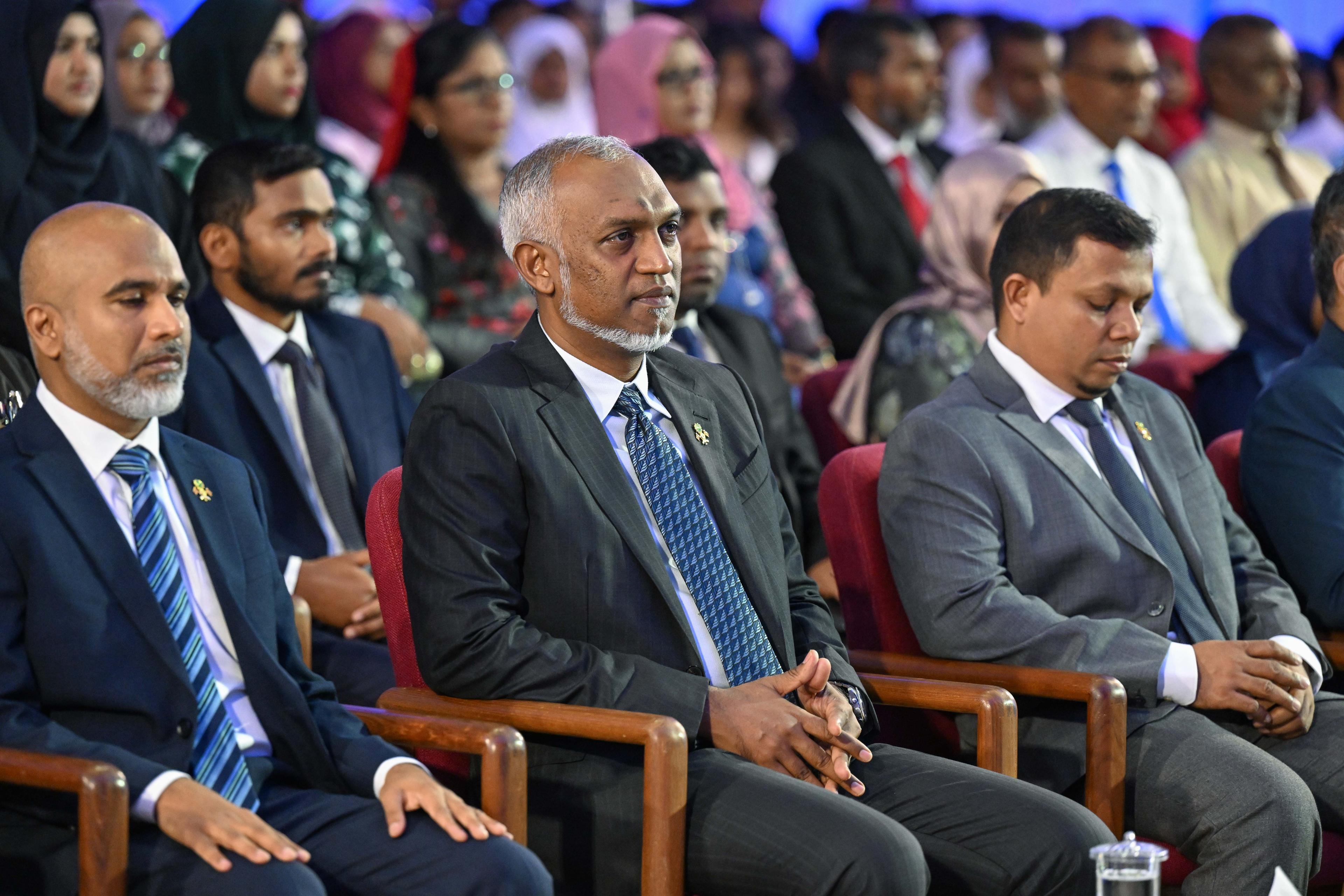 The President honoured all the sessions of the ceremony held for the top dignitaries. 