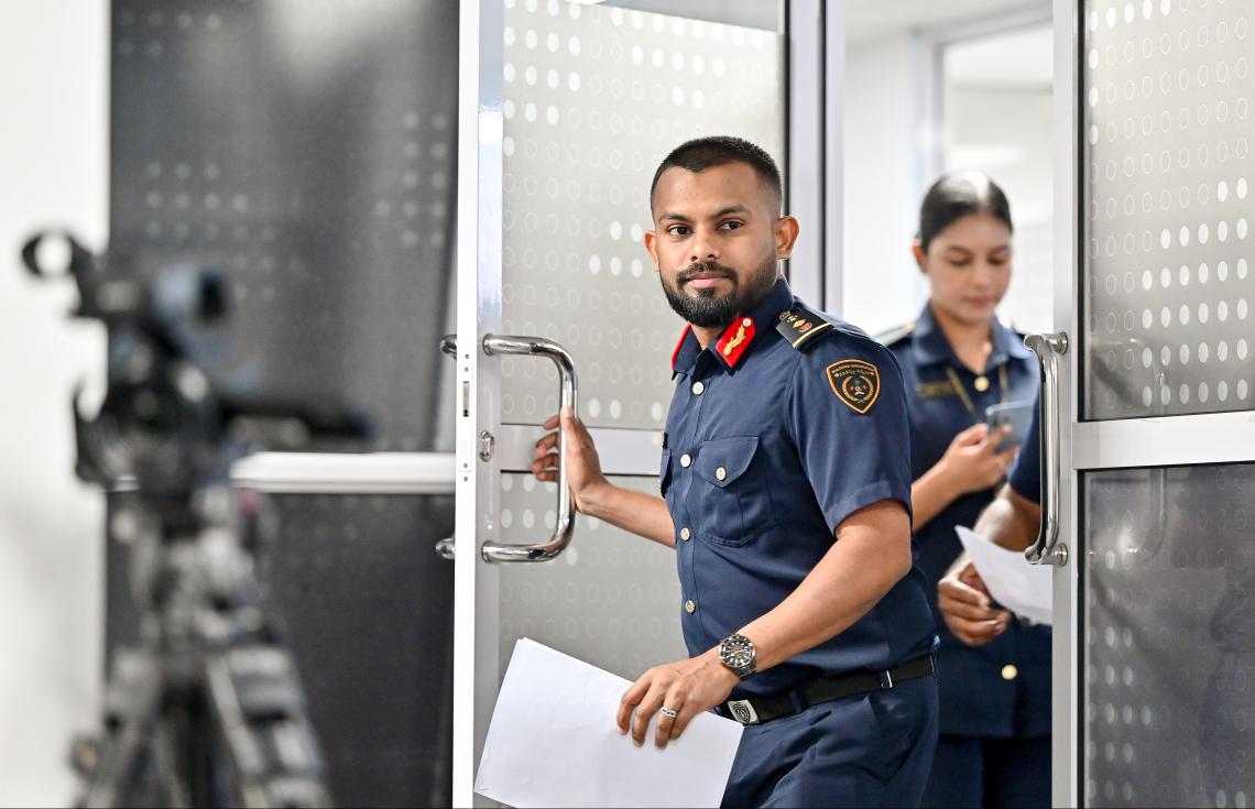 އިމިގްރޭޝަން ކޮރަޕްޝަން: ދެެ މީހަކު ފުރުން މަނާކޮށްފި