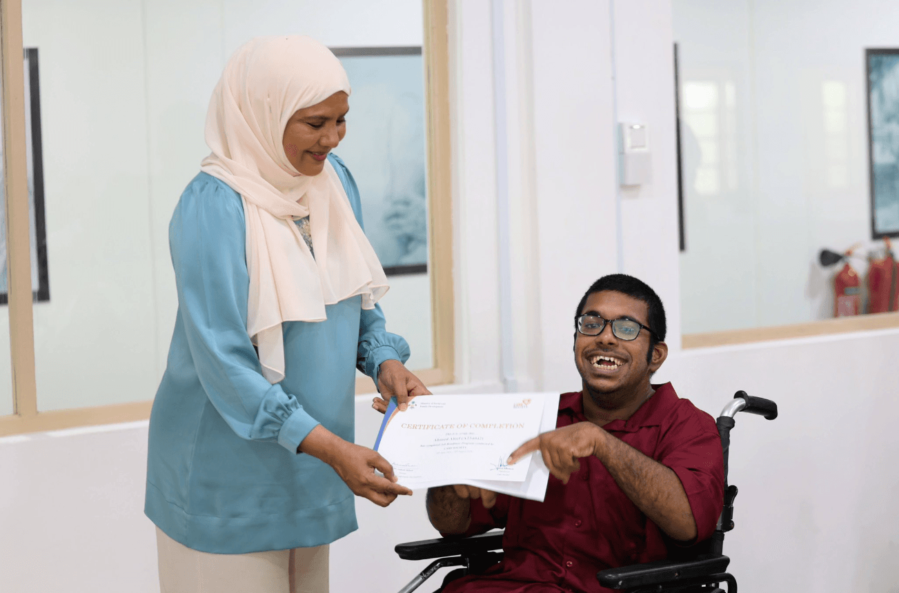 ނުކުޅުދުންތެރިކަން ހުންނަ 12 ފަރާތެއް ވަޒީފާއަށް ތައްޔާރުވުމުގެ ތަމްރީން ފުރިހަމަކޮށްފި