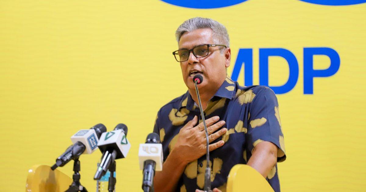 އެމްޑީޕީ އިހު އޮތްގޮތަށް އިޔާދަކުރުމަށް  ބޭނުންވަނީ  ކުރީގެ މެމްބަރުން : ރީކޯ މޫސާ 