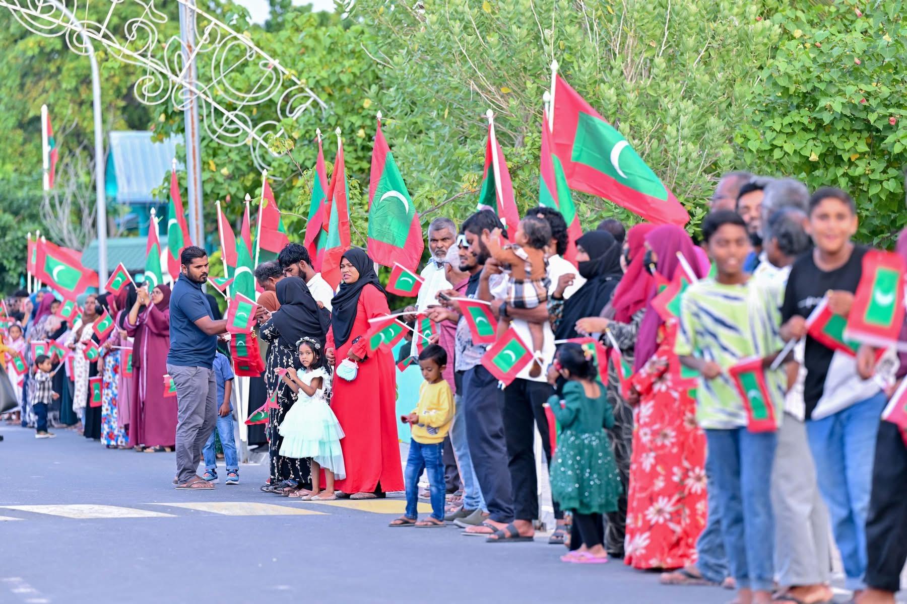 އުނގޫފާރުން ރައީސް އަށް ހޫނު މަރުޙަބާއެއް 