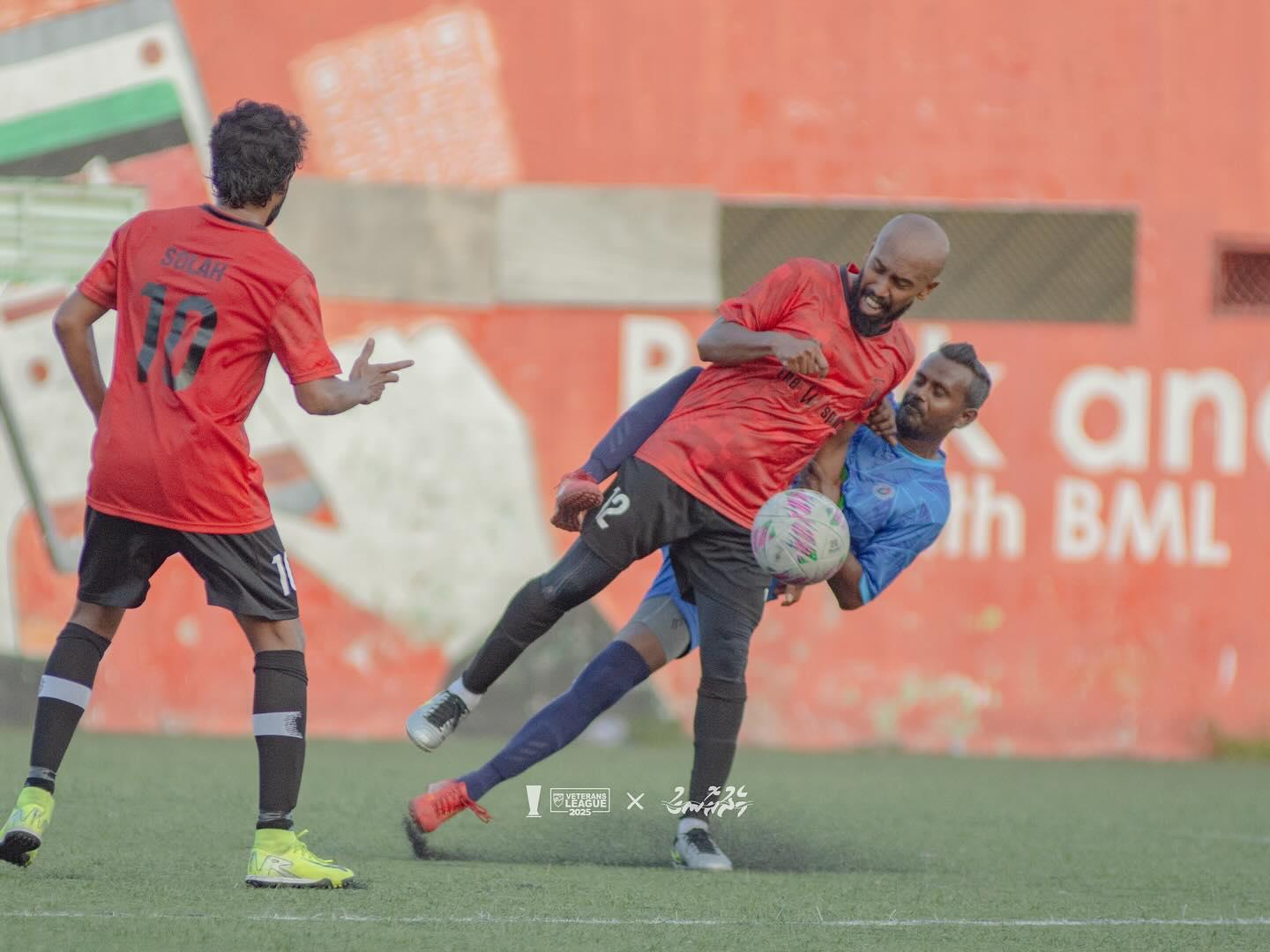 ޕެނަލްޓީގައި ޕޮލިސް ބަލިކޮށް ވިލިމާލެ ފައިނަލަށް