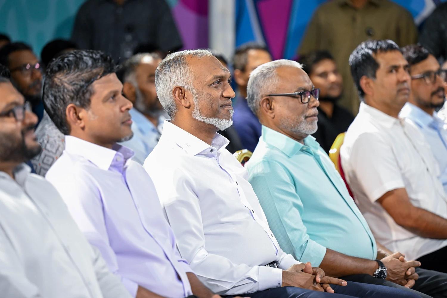 "ކެމްޕޭނުގެ ޖަލްސާތަކުގައި ހުރި "ހުސް ގޮނޑިއަކީ" މަޖިލިސް ރައީސްއަށް ބެހެއްޓި ގޮނޑިއެއް"