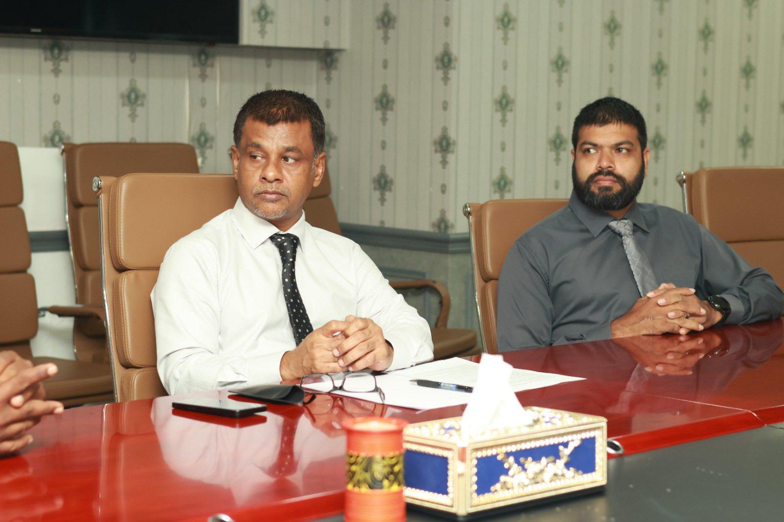 ދުންފަތް މަނާކުރުމާ ގުޅޭގޮތުން ޖަމްއިއްޔާތަކުގެ ހިޔާލު ހޯދައި މަޝްވަރާކޮށްފި