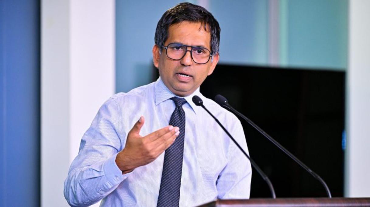 ސައީދުގެ ވަރުގަދަ ރައްދެއް ޖަމީލަށް: މައިކު އަތުޖެހުމުން އުޅެނީ ދުނިޔެ ރަންވެގެން