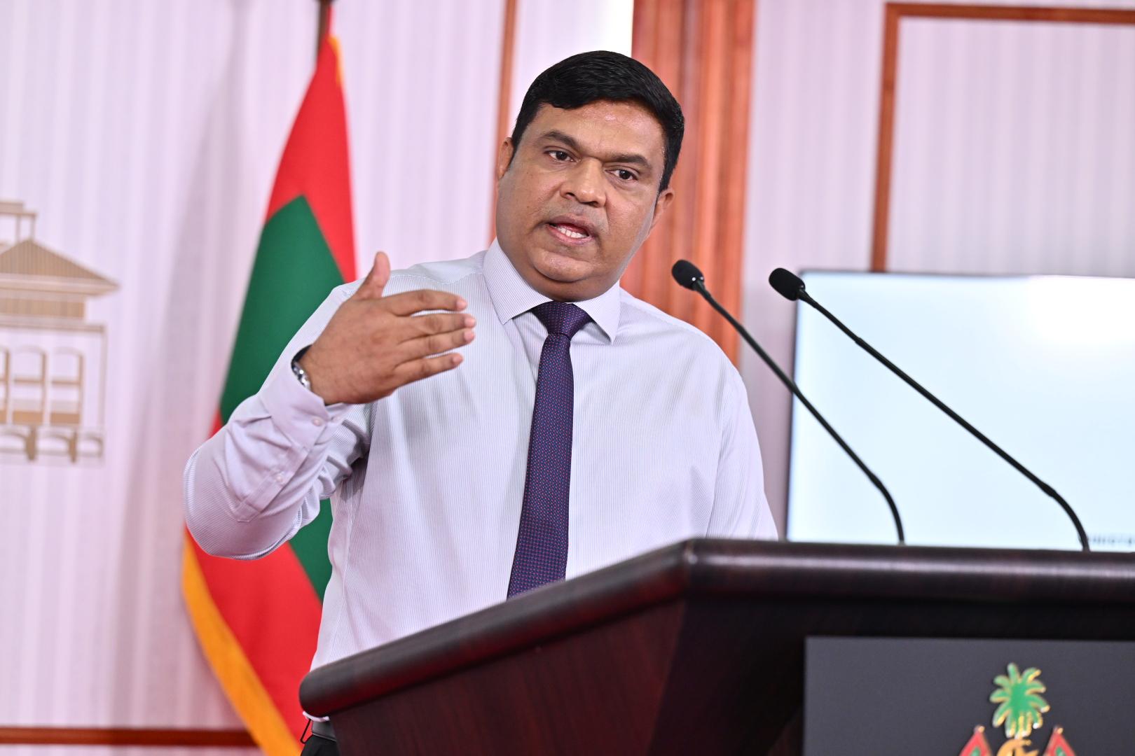 ވަޒީފާ ނުލިބި 200 އަށްވުރެ ގިނަ ޕައިލެޓުން 