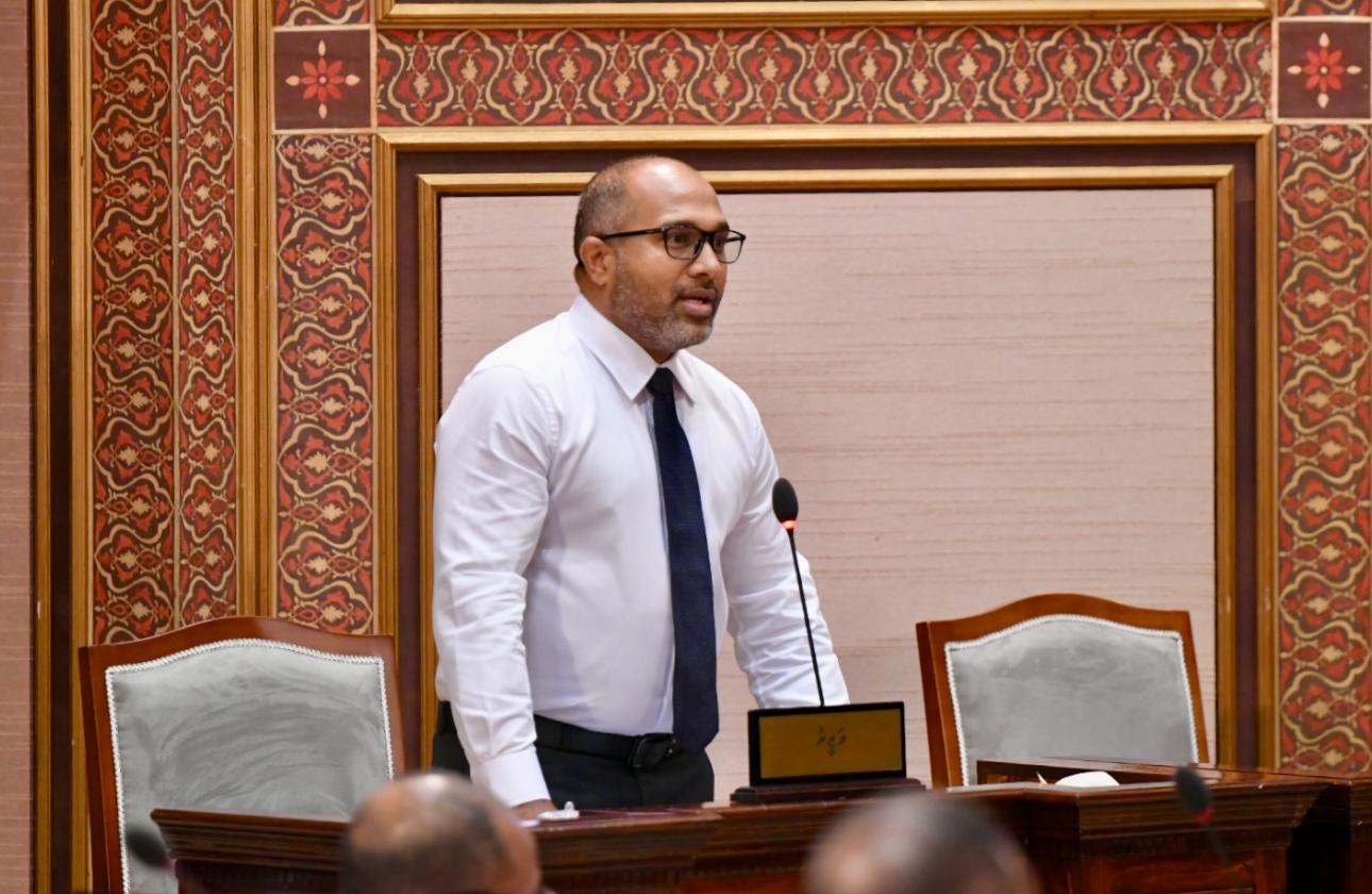 ރައްޔިތުންގެ ޒާތީ މައުލޫމާތު ލީކުކޮށްފައިވަނީ ކުރީ ސަރުކާރު ތަކުން - މިނިސްޓަރ އިޙްސާން