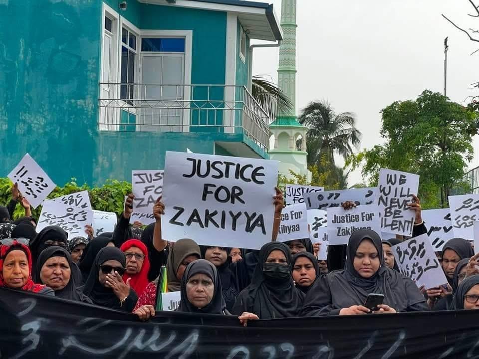 ޒަކިއްޔާގެ ދަރިންގެ އިލްތިމާޞް: "ހެއްކެއް ނެތި ބައްޕަގެ ބޮލުގައި ތުޙުމަތު ނާޅުވާ"