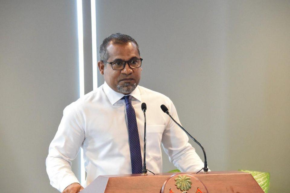 މަތިންދާ ބޯޓުގެ ބުރަފަތީގައިޖެހި އަނިޔާވި ދަރިވަރުގެ ހާލު ދަނީ ބަލަމުން: ޚަލީލު