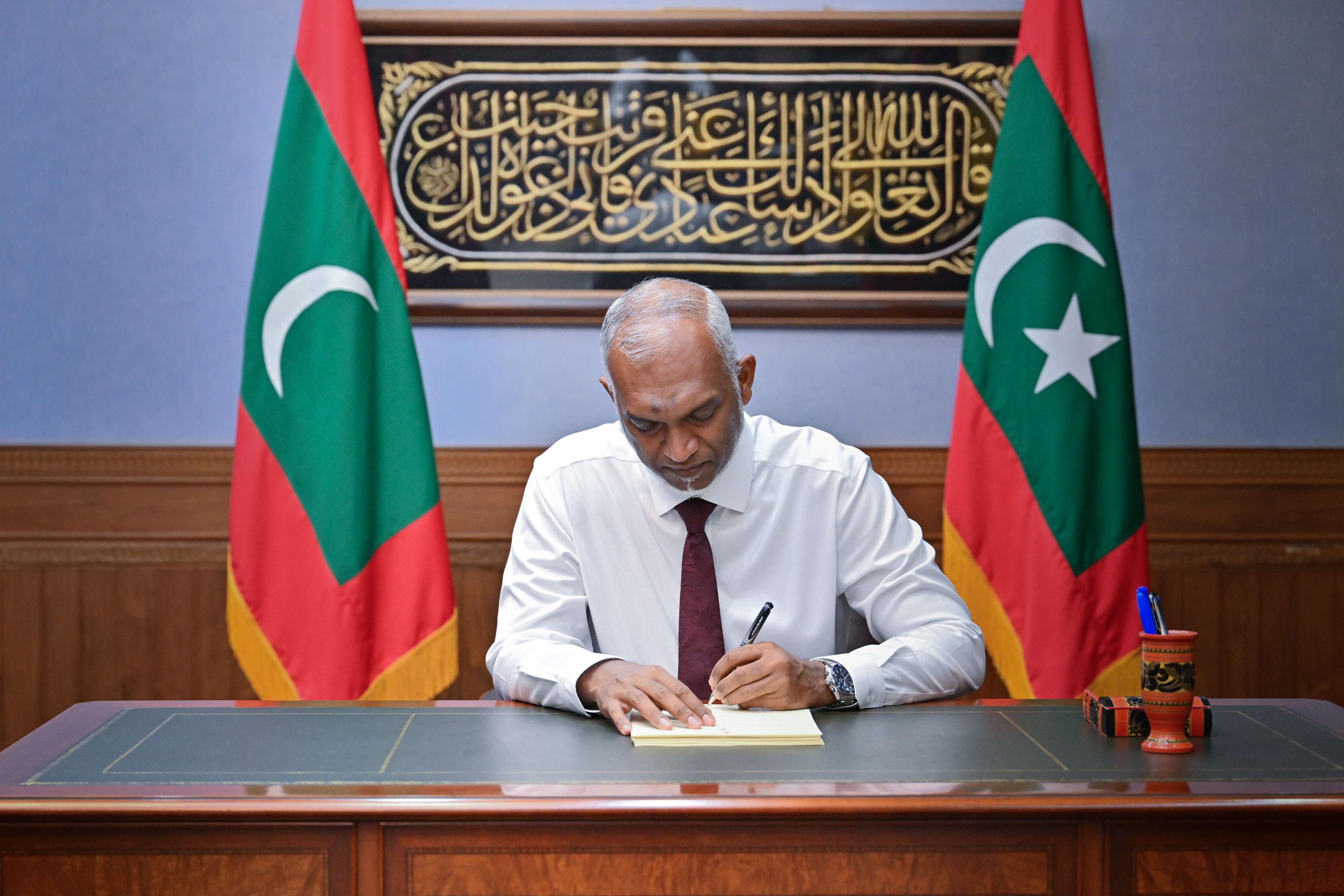 ދައުރު ނިމެން 548 ދުވަސް ނެތްނަމަ  ބައި އިލެކްޝަން ނުބާއްވާނެ