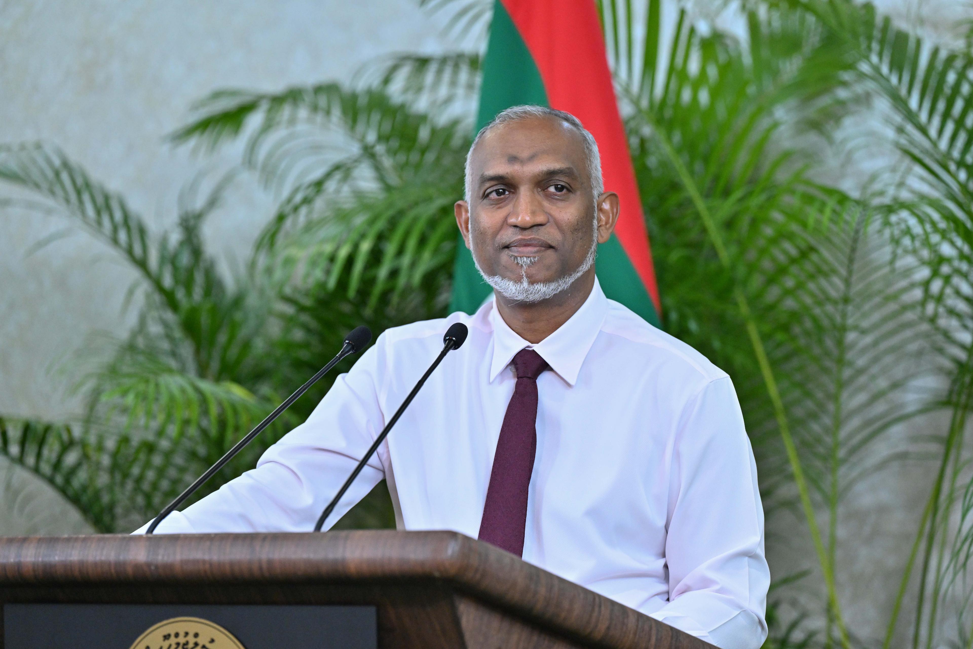 ރައީސް މުޢިއްޒުއަށް ''އޭ ޕްލަސް'' އެއް