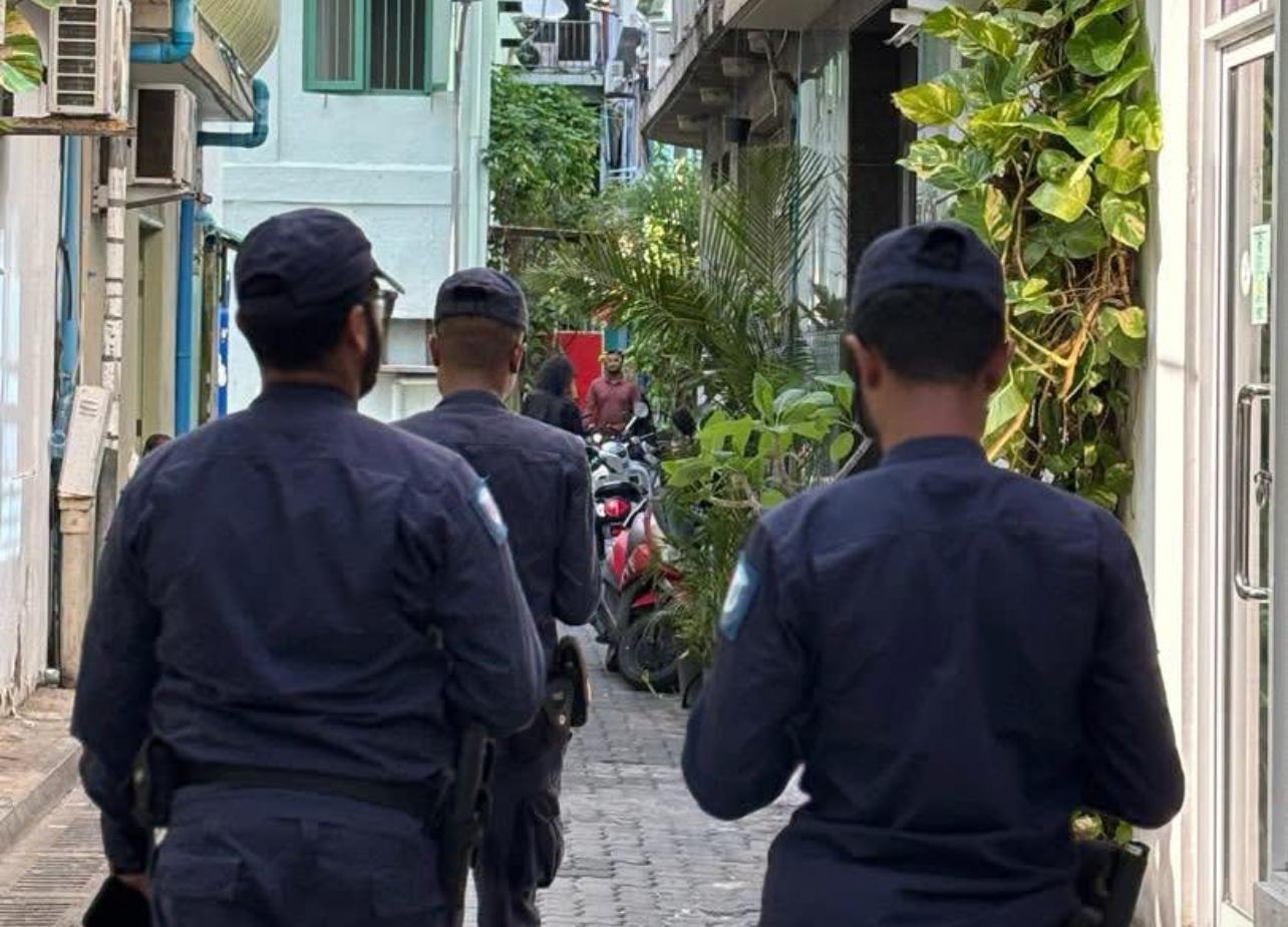 ޑްރަގް ރެކޯޑް އޮންނަ މީހެއްކަމަށް  ވަޅިން ހަމަލާދީ ޒަޚަމްކޮށްލަައިފި