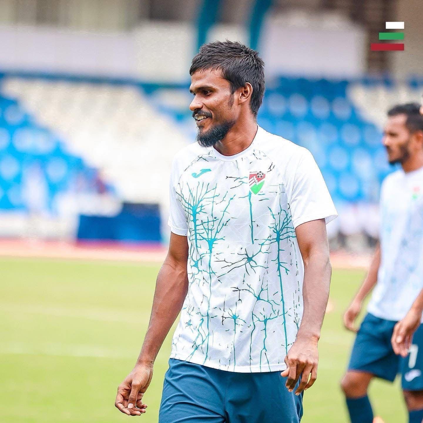 ޤައުމީ ޓީމުގެ ޑިފެންޑަރ ޕީކޭ ނިއުރޭޑިއަންޓަށް  ސޮއިކޮށްފި