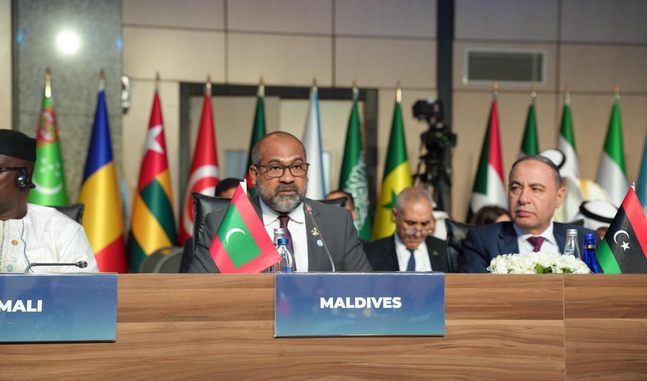 އުންމަތަށް ކުރިމަތިވެފައިވާ ގޮންޖެހުންތަކަށް ހައްލު ހޯދުމަށް އެކުގައި މަސައްކަތް ކުރުމަށް ރާއްޖެއިން ގޮވާލައިފި