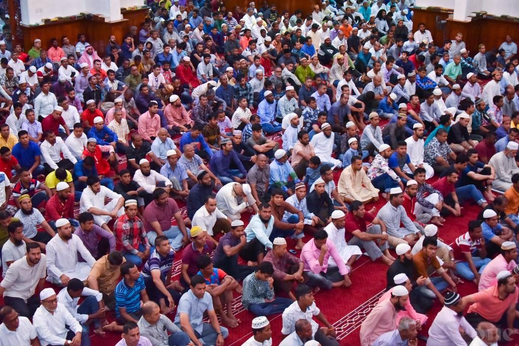 އުނދަގޫ ވަގުތުތަކުގައި އިމާންތެރިކަމާއި ޘާބިތުކަމާއެކު ތިބުމަކީ ހިޖުރައިން ލިބޭ ފިލާވަޅެއް