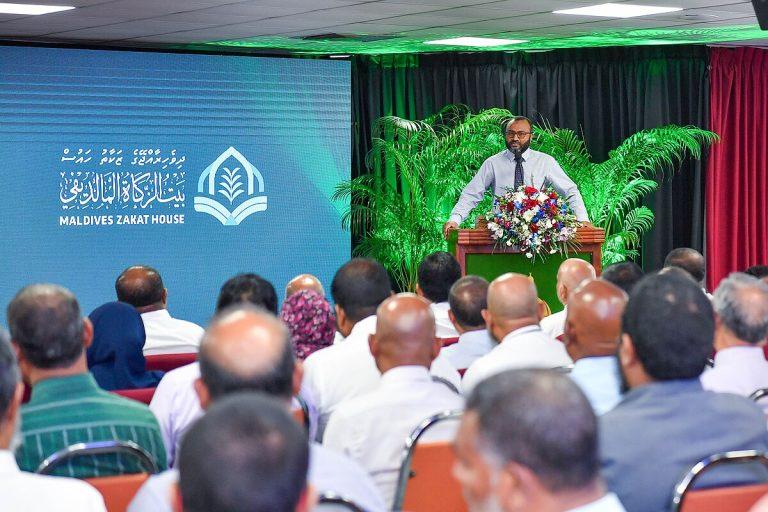 ފަޤީރުންގެ ދަފްތަރުގައި ތިބި  ބޮޑެތި ބަލިތައް ތަަޙައްމަލް ކުރާ ފަރާތްތަކަށް އިންޝުއަރެންސެއް ތައާރަފުކުރަނީ
