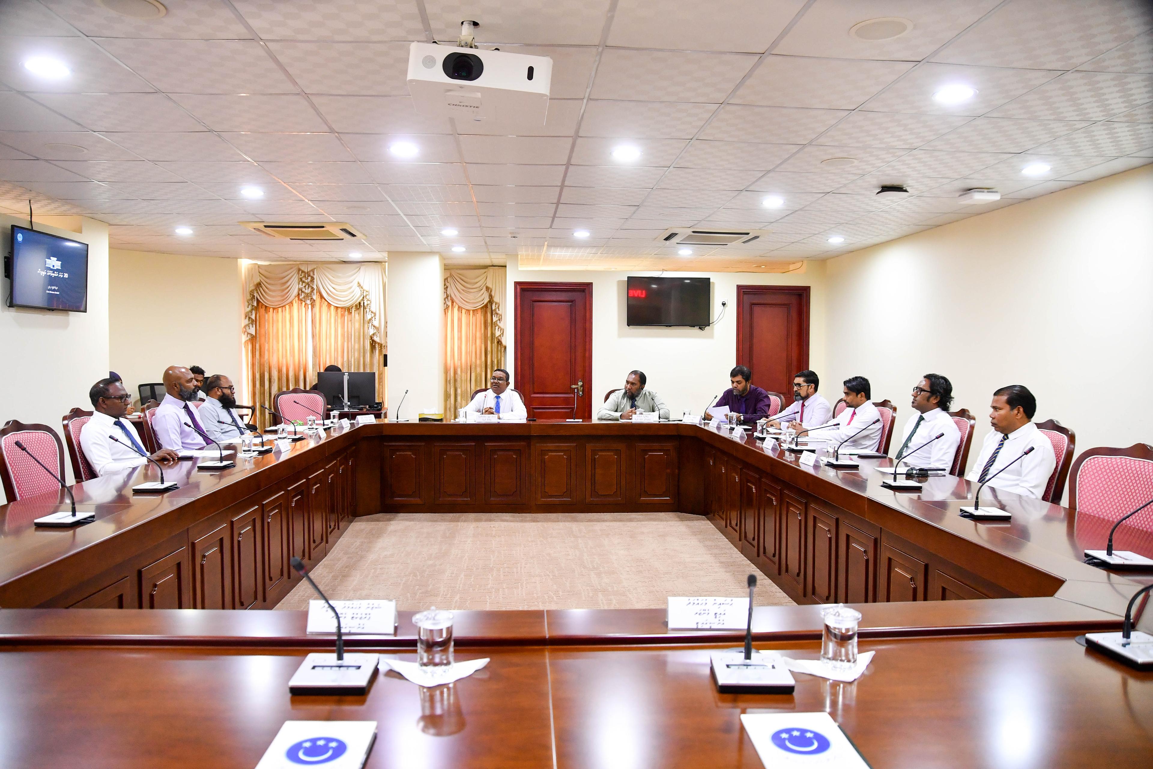 ޕިރަމިޑް ސްކީމްތަކާއި ޖުވާ ކުޅޭ މައްސަލަތައް މަޖިލީހުން ބަލަނީ