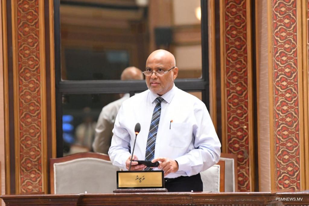 ހަމަހަމަ ފުރުސަތުތައް ލިބޭ މަސައްކަތުގެ މާހައުލެއް ޤާއިމު ކުރެވޭނީ އެންމެން ގުޅިގެން - މިނިސްޓަރ 