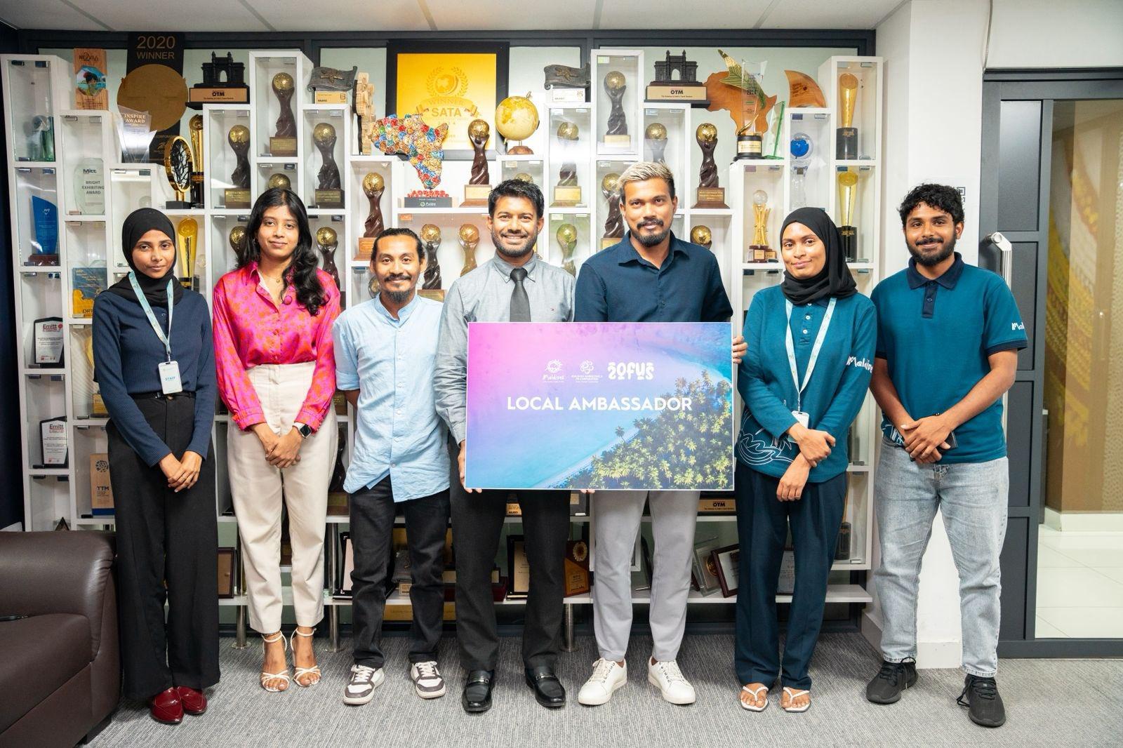 ވިޒިޓް މޯލްޑިވްސްގެ ފުރަތަމަ ލޯކަލް އެމްބެސެޑަރަކަށް "ޓޫ އޮފް އަސް" 