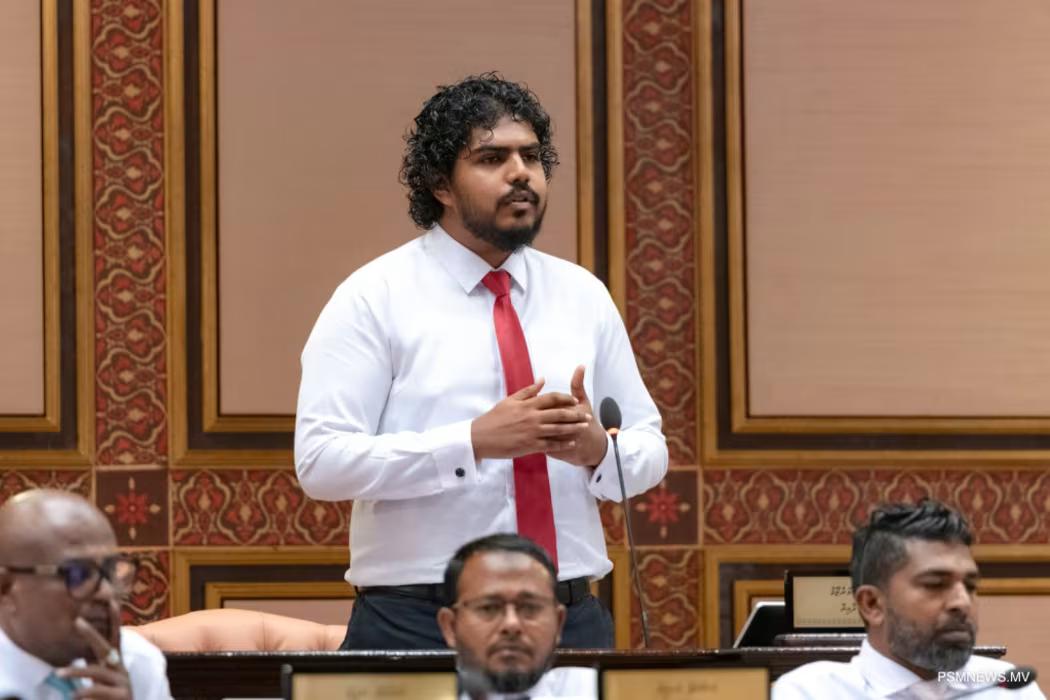 އެންމެ މުހިންމު މަޝްރޫޢުތަކަށް ބަޖެޓްގައި ފައިސާ ހިމެނުމަށް އިސްކަންދޭނެ: އަޒާން