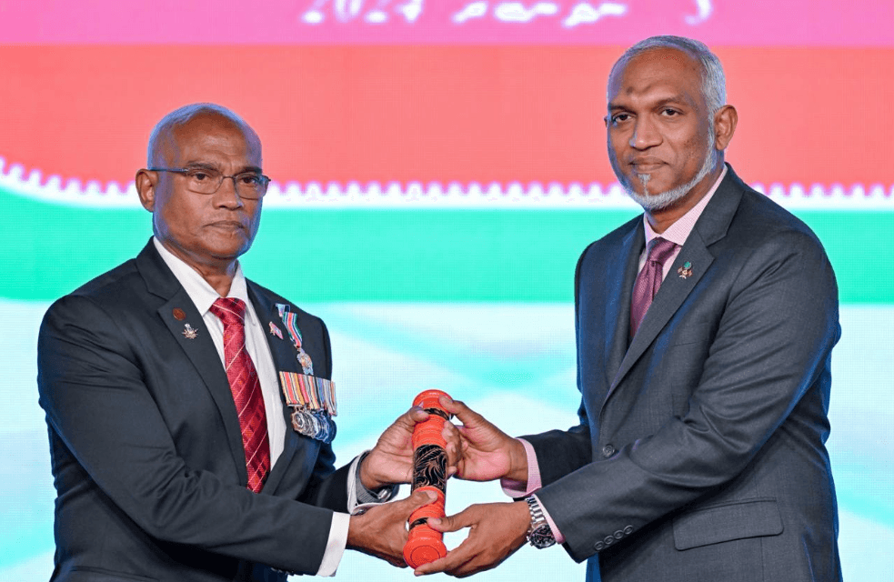 ނިޝާން ޢަސްކަރީގެ ވެރިކަމުގެ ޢިއްޒަތް، މޫސާ ޢަލީ ޖަލީލަށް އަރުވައިފި