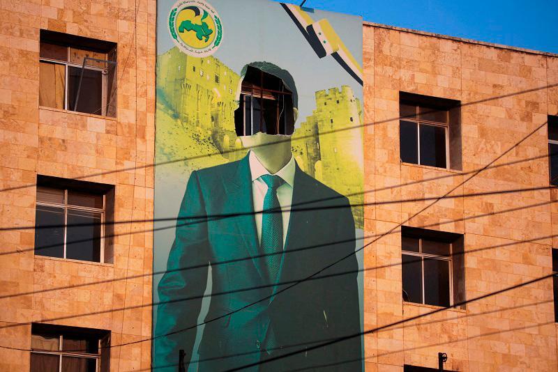 އަސަދުގެ ސަރުކާރު ވެއްޓުމާ އެކު ޙިޒްބުاللهއަށް ހަތިޔާރު ހޯދަން ގޮންޖެހުންތަކެއް