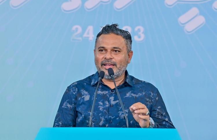 ފިޝަރީޒް މިނިސްޓަރ އަޙުމަދު ޝިޔާމް