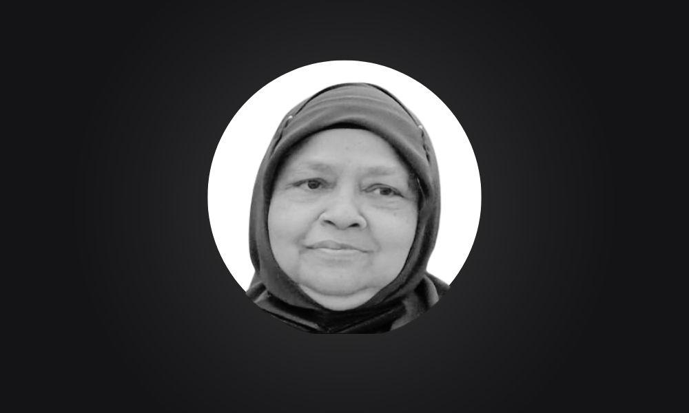 ކުރީގެ ފަސްޓް ލޭޑީ ފަޒްނާ މުޙައްމަދުގެ މަންމާފުޅު، މަރްޙޫމާ ޒަމީރާ