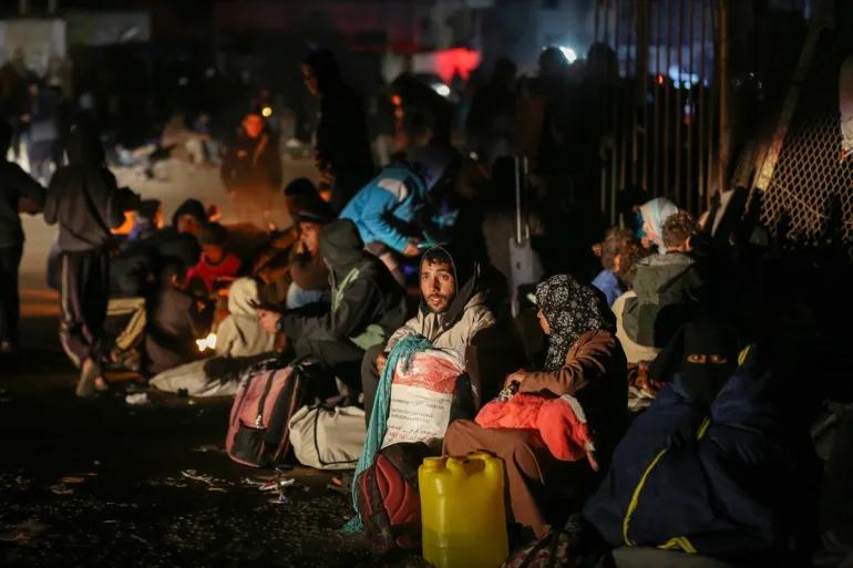 Israel Blocks Thousands of Palestinians from Returning to Northern Gaza Amid Ceasefire Tensions