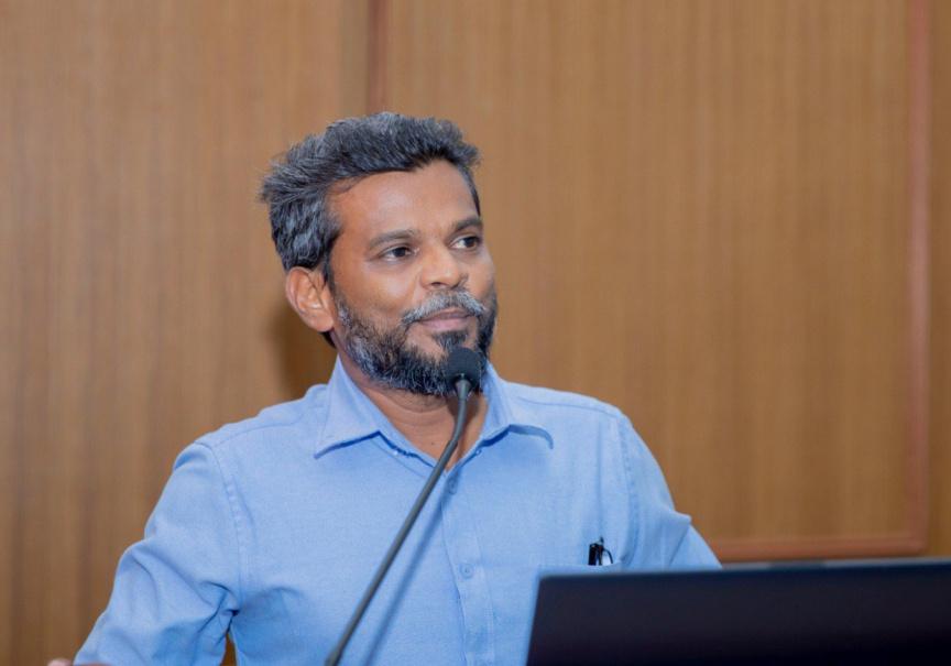 އެމްޑީ ޝަކީލް