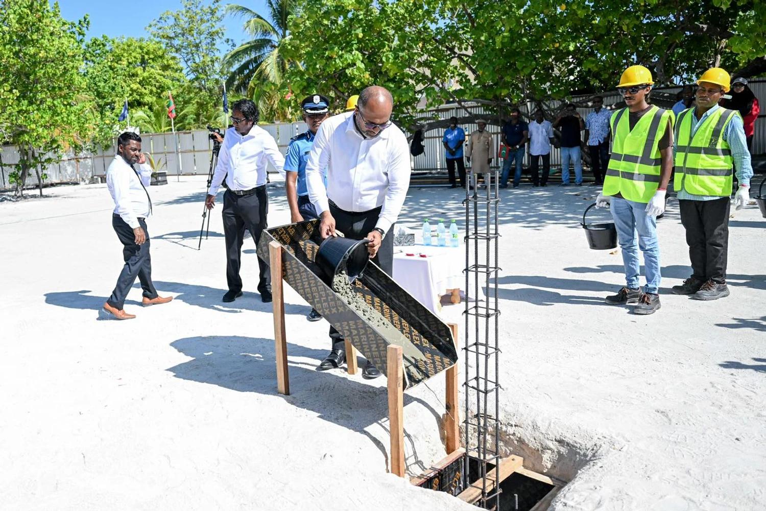 ދަނގެތީގައި އަލަށް އިމާރާތްކުރާ ފުލުހުންގެ މަރުކަޒުގެ އަމަލީ މަސައްކަތް ފަށައިފި