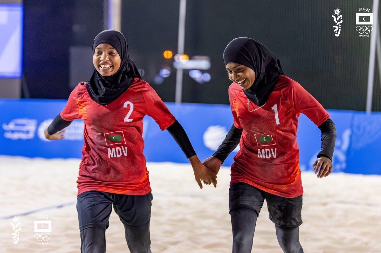 ދީމާ އާއި އަޒްކާ، ފޮޓޯ: އޮލިމްޕިކް ކޮމެޓީ