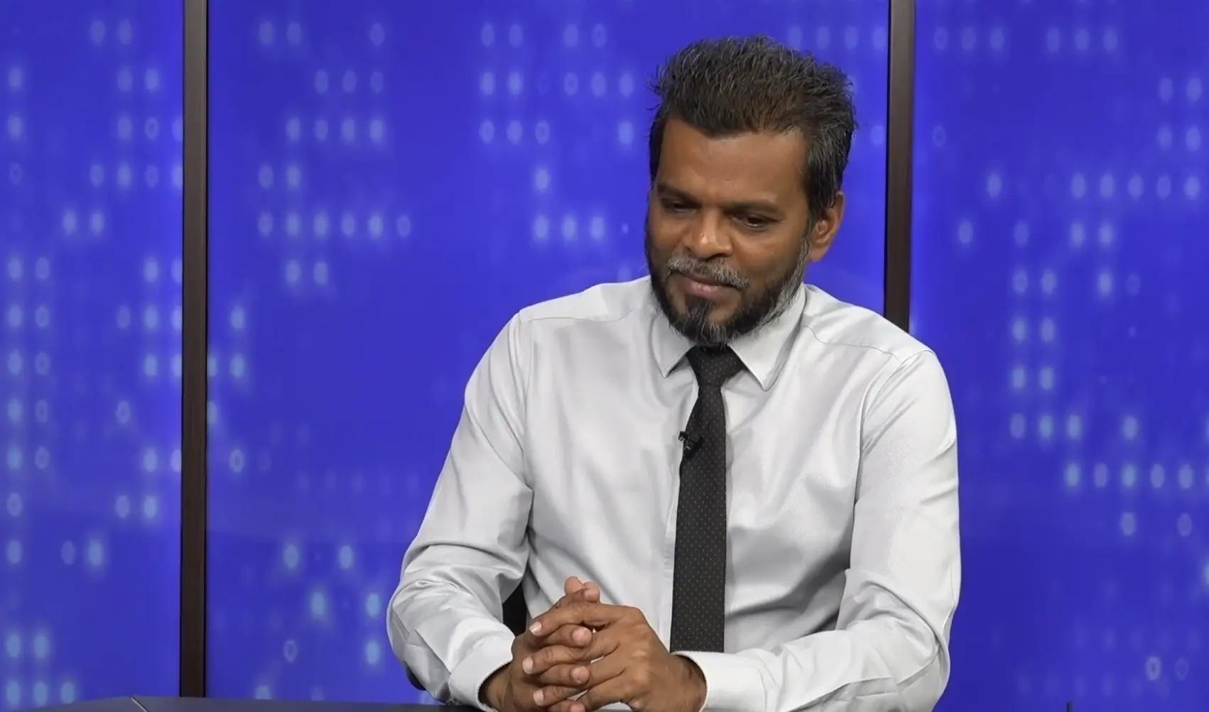 ކަންބޮޑު ނުވޭ، ބަލީގެ ގޮތުން ނާޒުކު ހާލަތެއްގައި ހުރެގެން ނޫންނަމަ ވިސާ ލިބުމަށް ހުރަހެއް ނާންނާނެ :އެމްޑީ ޝަކީލް