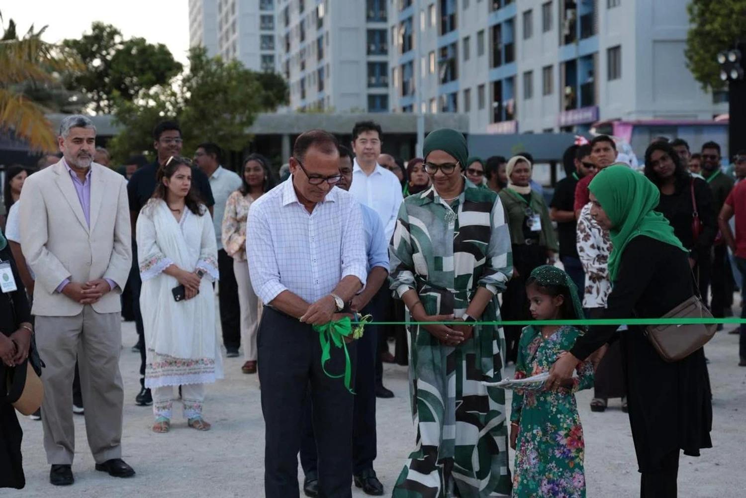 ދަނޑުވެރި އުފެއްދުންތައް އިތުރުކޮށް ބޭރު ޤައުމުތަކަށް ބަރޯސާވާ މިންވަރުކުޑަކުރަން ޖެހޭ: އާދަމް ޝަރީފު