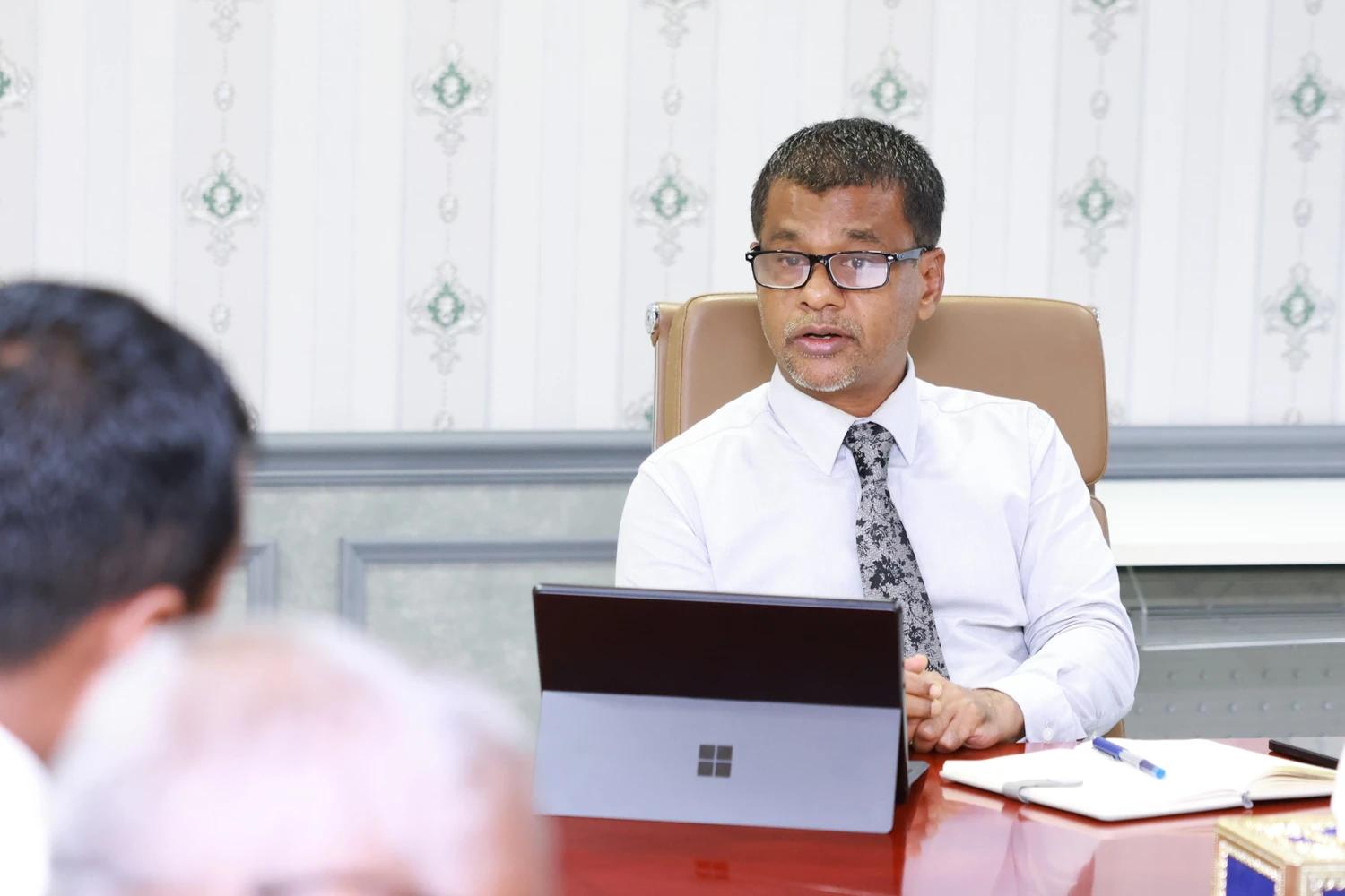 ސަރުކާރުން އައިނުގެ ޚިދުމަތް ދެނީ ވިޔަފާރި އުސޫލަކުން ނޫން: ވަޒީރު ނާޒިމް