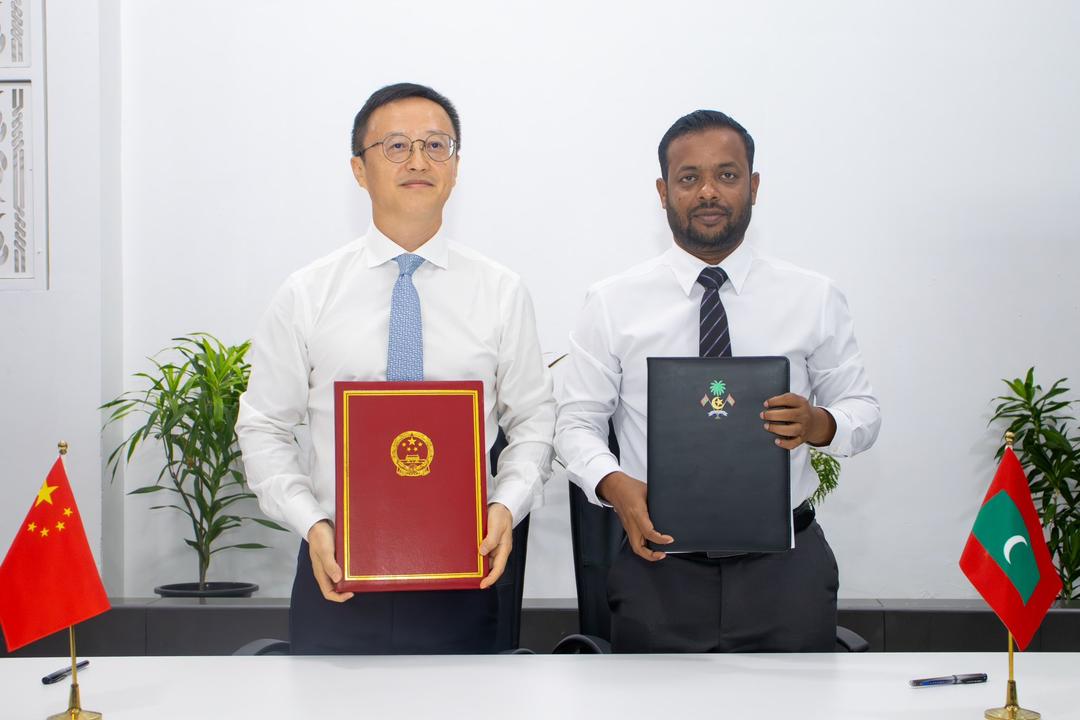 މާލެ އާއި ވިލިމާލޭގެ މަގުތައް ހެދުމުގެ ދެވަނަ ފިޔަވަަހީގެ އެއްބަސްވުމުގައި ސޮއިކޮށްފި
