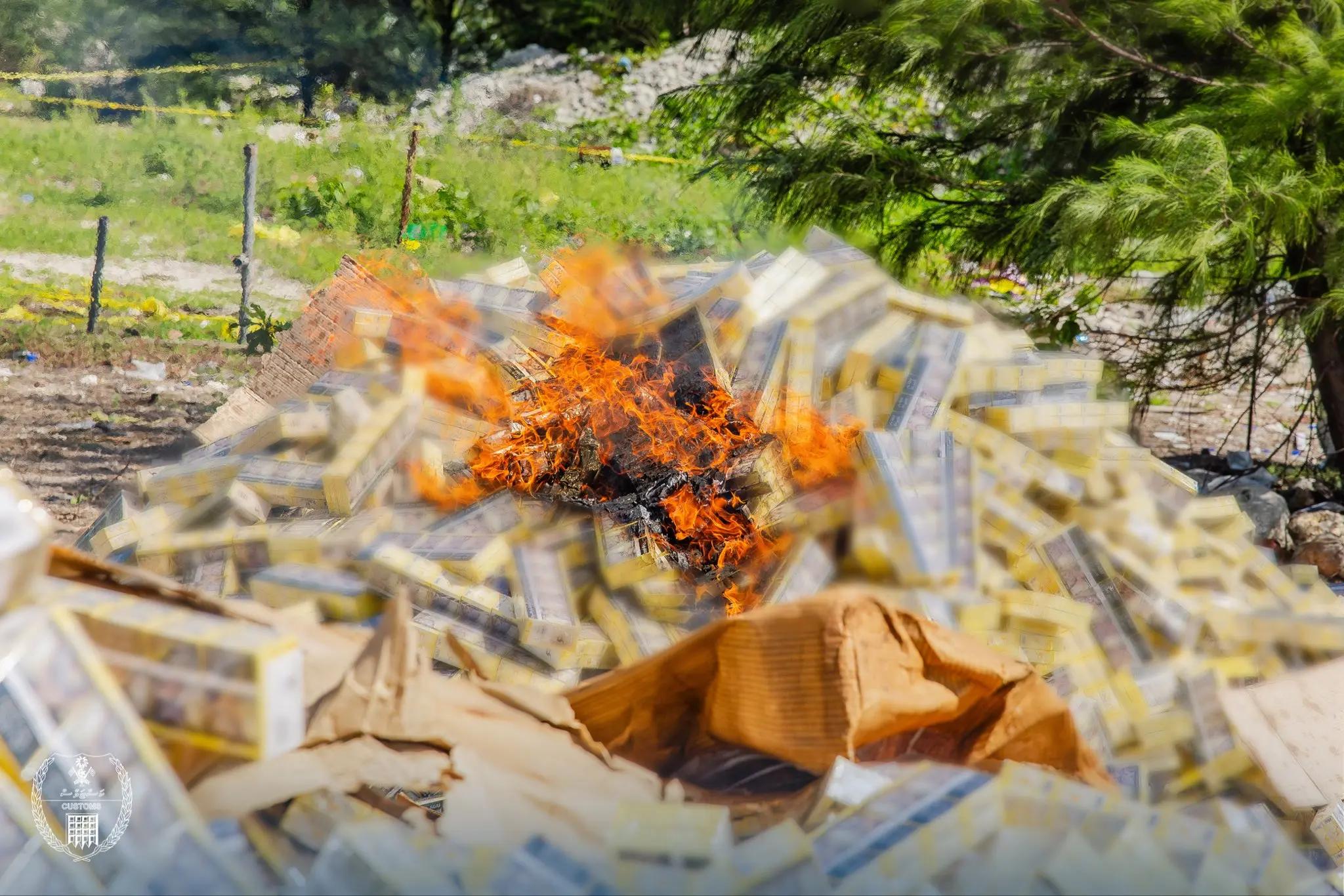 އައްޑޫން ހިފެހެއްޓި 1.8 މިލިއަން ސިނގިރޭޓު ނައްތާލައިފި