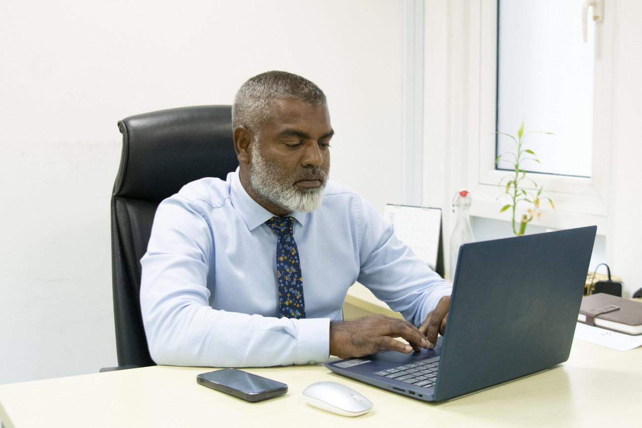 ހައިކޯޓުގެ ފަނޑިޔާރު ނިޔާޒު ރިޓަޔާކުރައްވައިފި