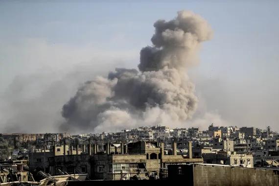 ހުކުރު ދުވަހުގެ ފަތިހުން ފެށިގެން އިޒްރޭލުން ޣައްޒާއަށް ދިން ހަމަލާތަކުގައި މަދުވެގެން 64 މީހުން ޝަހީދުކޮށްލައިފި