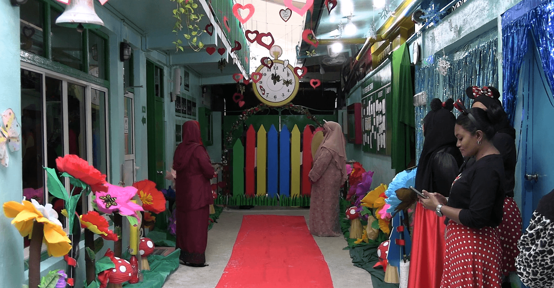 ފަލާހް ޕްރީ ސްކޫލުގައި ކުޑަކުދިންގެ ދުވަސް ފާހަގަކުރަނީ -- ފޮޓޯ: މެންދުރު