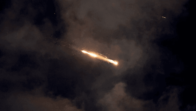 އިރާނުން ފޮނުވާލަފައިވާ މިސައިލުގެ ފޮޓޮއެއް. ފޮޓޯ: އޭއެފްޕީ