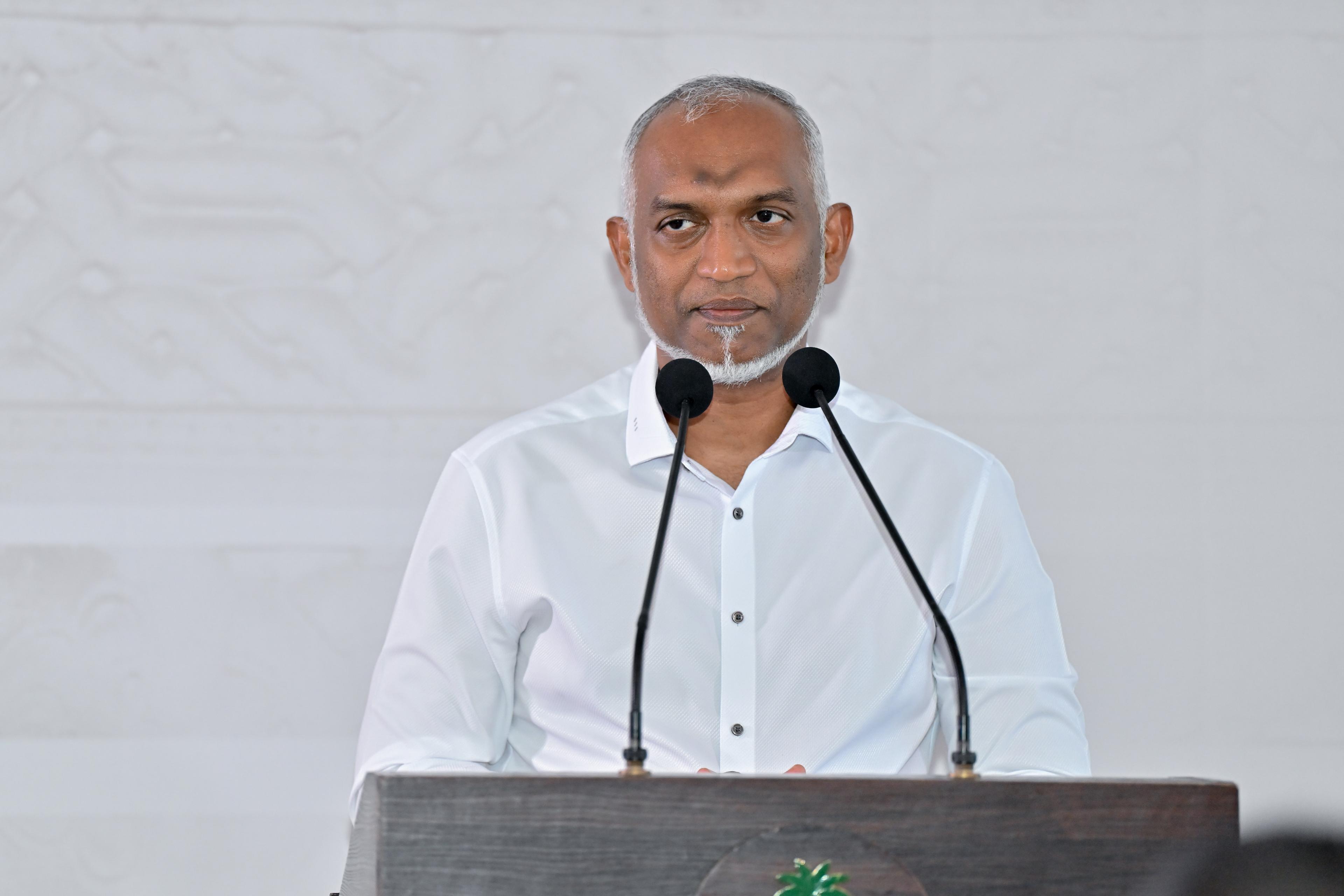 ރައީސް ޑރ މުޙައްމަދު މުޢިއްޒު