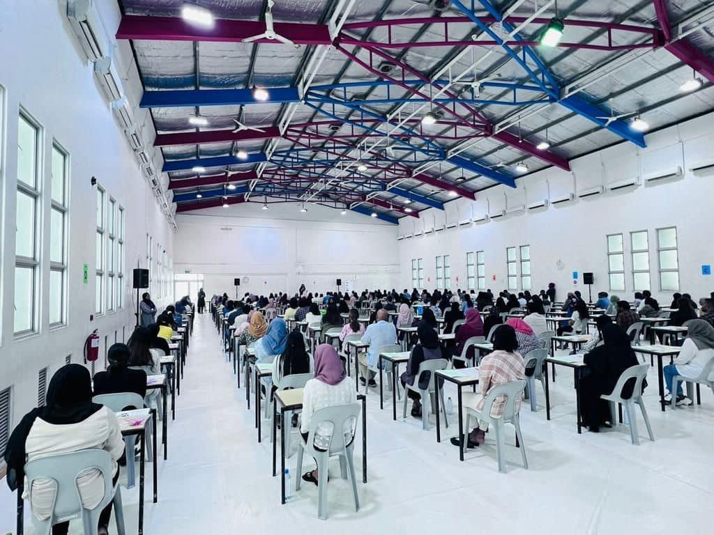 ބާ އިމްތިހާނަށް 20 އިންވިޖިލޭޓަރުން ހޯދަނީ