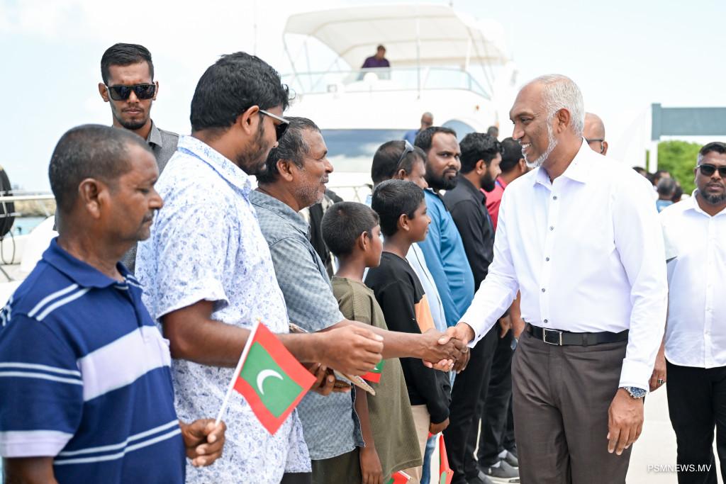 ނެއްލައިދޫންވެސް ރައީސް އަށް ހޫނު މަރުޙަބާއެއް